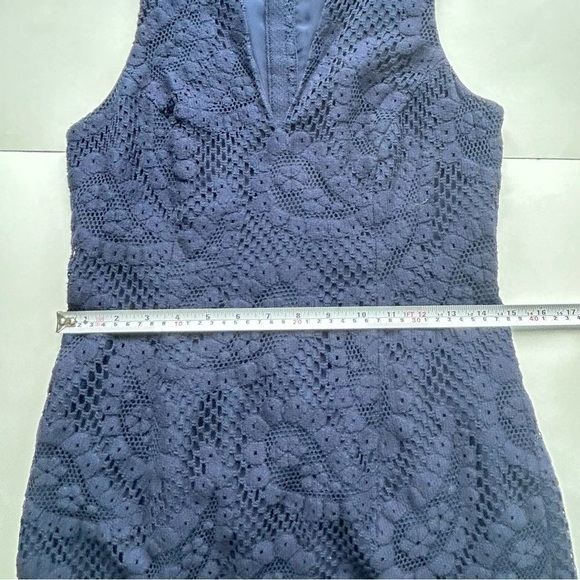 LILLY Pulitzer Augusta Shift Dress 2 navy lace - Picture 4 of 9